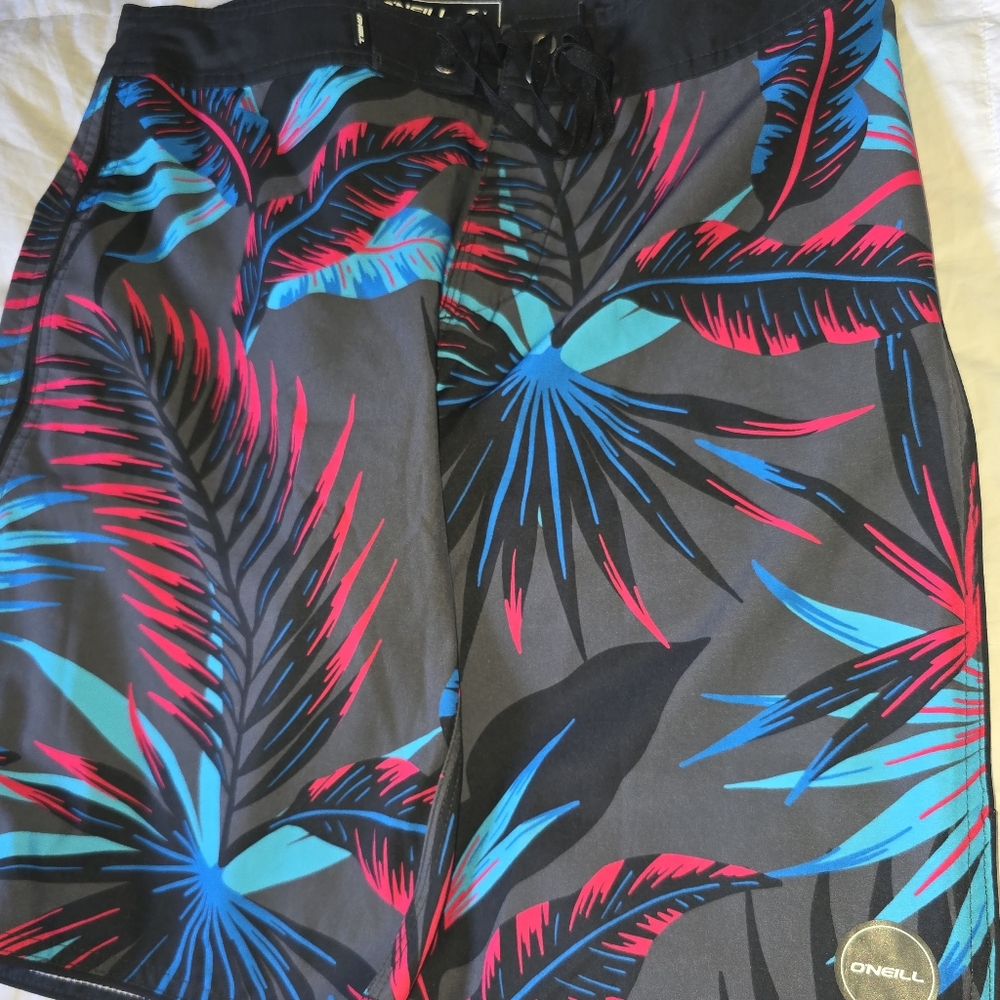 O'Neill Hyperfreak Men's Tropical Print Board Shorts - Black and Blue